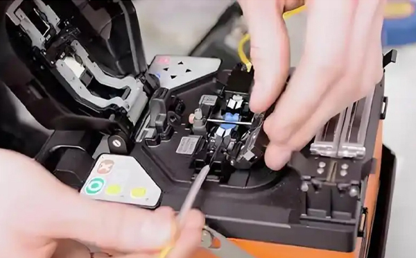 光纤熔接技术在兰州通信网络建设中的实施要点